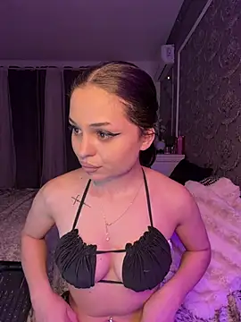 Olivia_Noor webcam