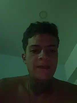 Machadowzuz webcam