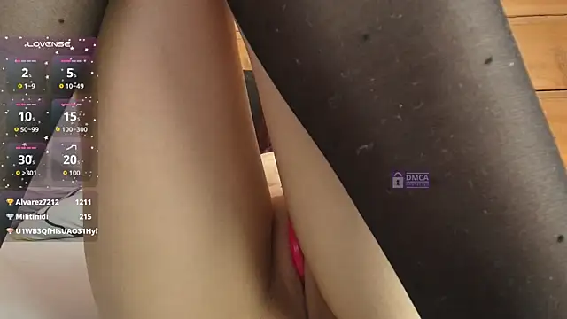 lily_reeds webcam