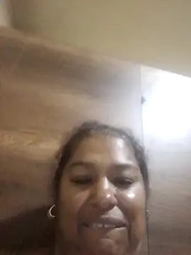 Megansquirt69 webcam