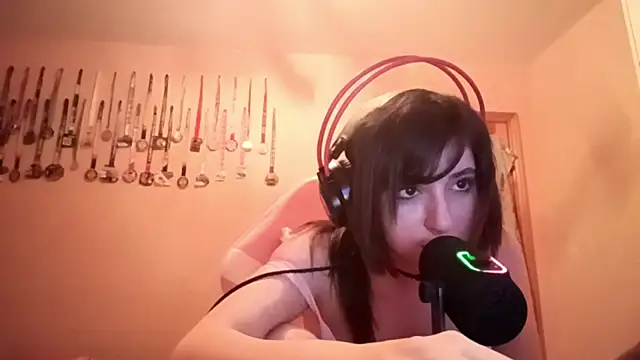 bunnyhoneylovehands webcam