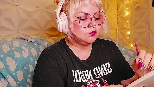 Satyn_doll webcam