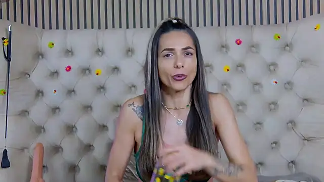PlayfulShow webcam