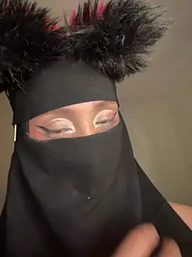 arabayla (F teen) - Spit on boobs💦🍒
