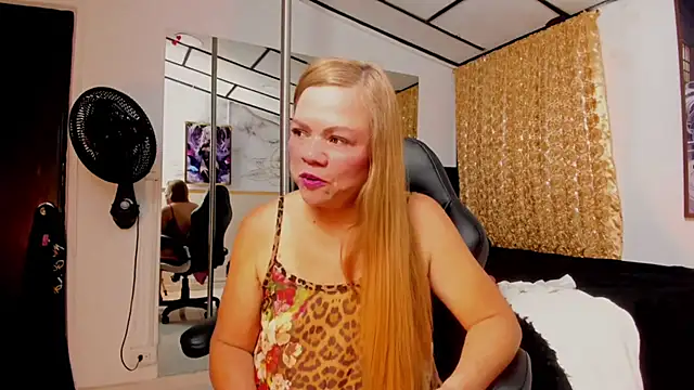 alicee__mature webcam