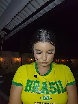 Pretty_Julieta webcam