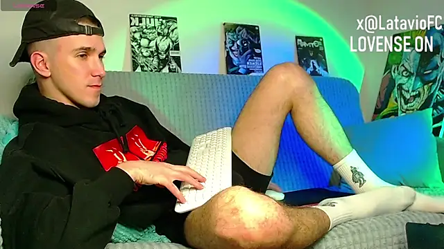 Midnighter_ webcam