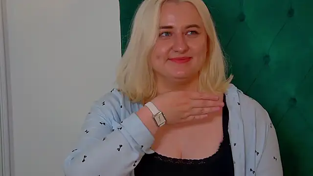 LioraArdyn webcam