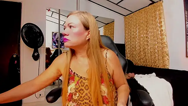 alicee__mature webcam