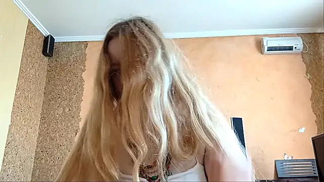 KateVibe_01 webcam