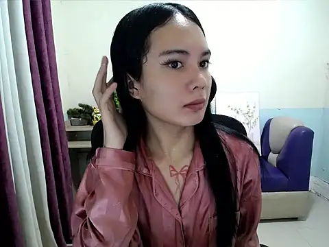 devine_goddess webcam