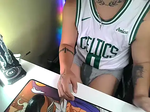 urhardfuckerAsiandaddy webcam