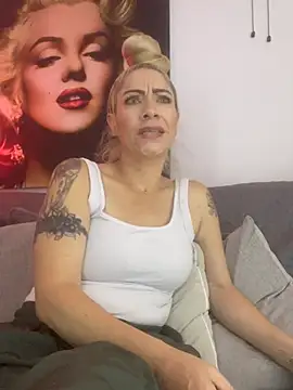 viktoria_davis_ webcam