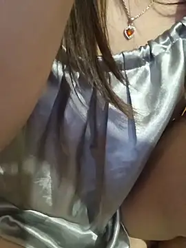 -Brooch- webcam