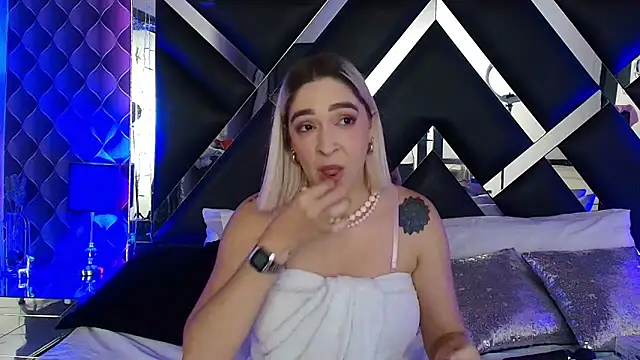 victoriaa_lee_ webcam
