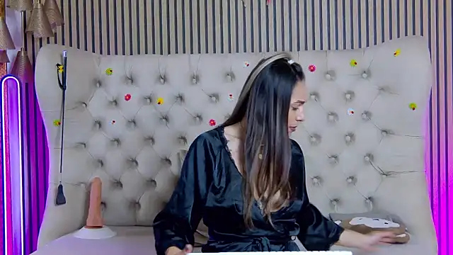 PlayfulShow webcam