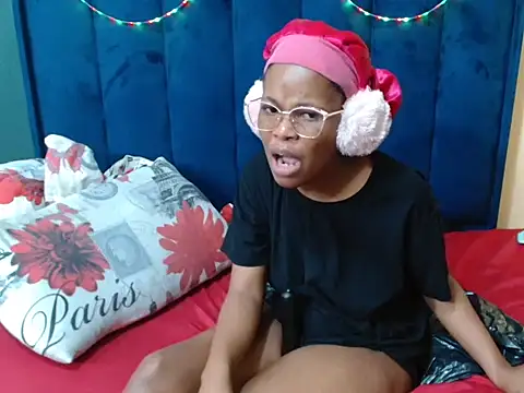 HotCreamyTea webcam