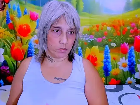 indianroxy webcam