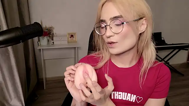 CuteYukiKun webcam