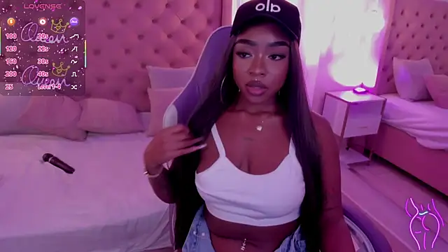 mia_schwarz webcam