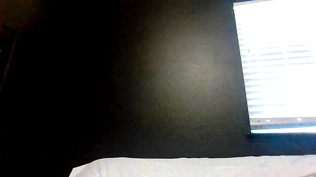 Cloudyydayzz webcam