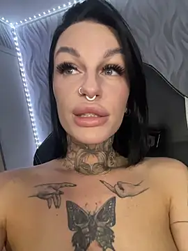 angel_devil_forever webcam