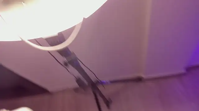 Madissonbeer_ webcam