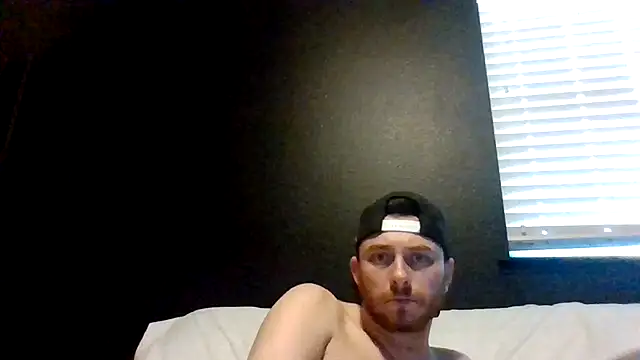 Cloudyydayzz webcam