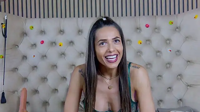 PlayfulShow webcam