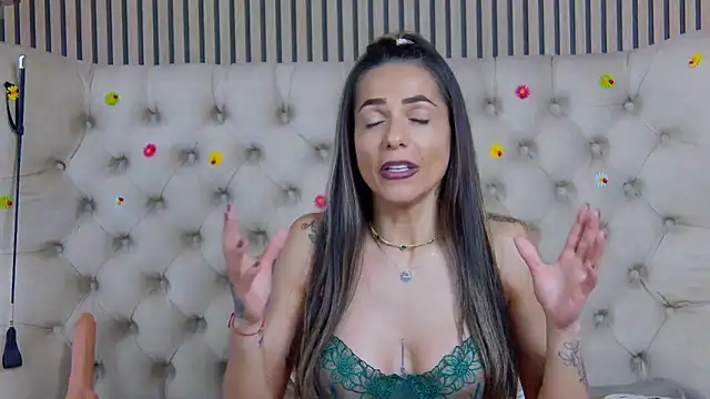 PlayfulShow webcam