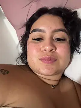 Pretty_Isadora webcam