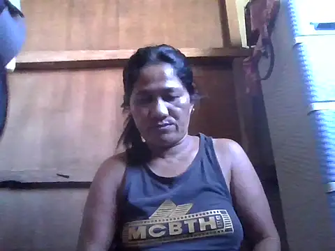 hotmama_063 webcam
