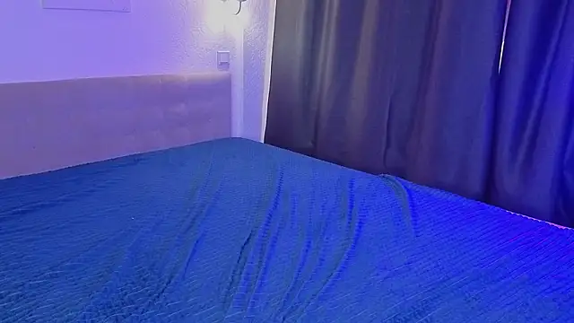 LauraHansil webcam