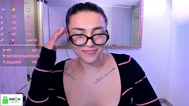 EricaVanderhill webcam