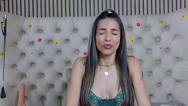 PlayfulShow webcam