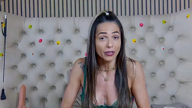 PlayfulShow webcam