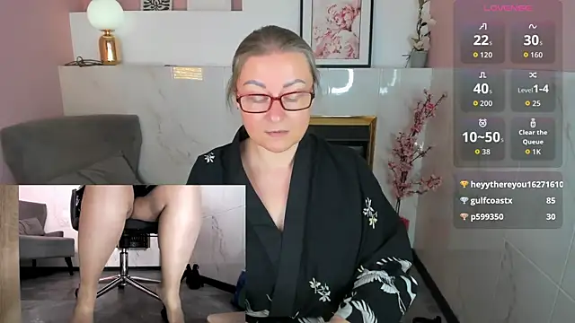Alexandra_Kind webcam