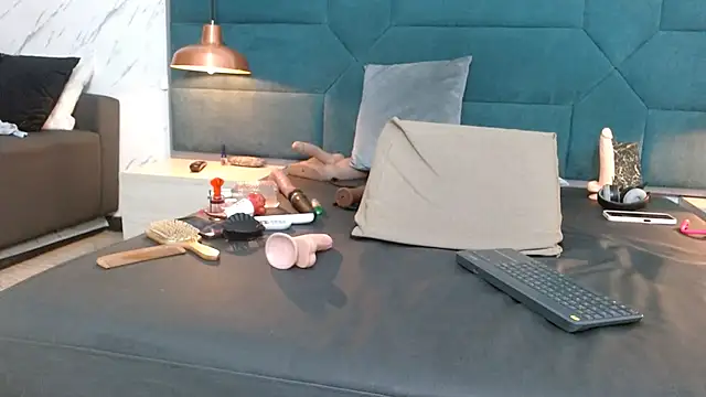 chanel_grant's room