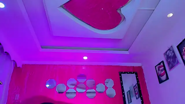 TiffanyMackensyy's room