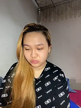 Almira6868 webcam