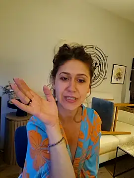 celynaross (Ask my age) - Destroy my butterfly  with your cum