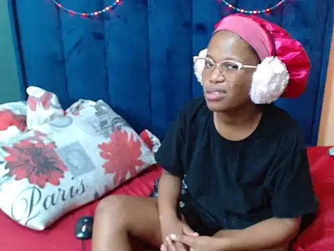 HotCreamyTea webcam