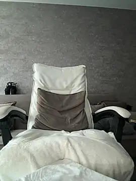 LillySquirtShot webcam