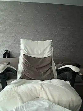 LillySquirtShot webcam