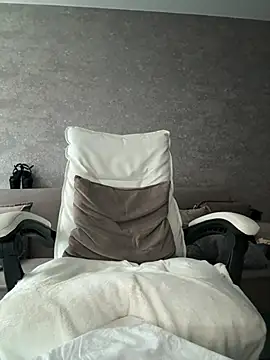 LillySquirtShot webcam