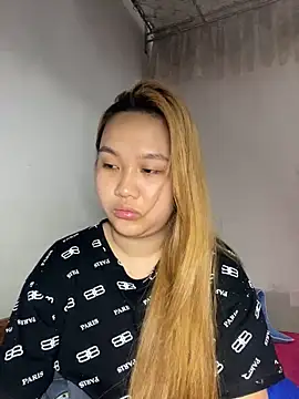 Almira6868 webcam