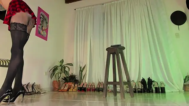 ArchieCollins live cam
