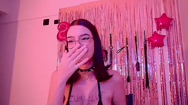 nina_kink live cam