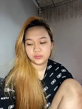 Almira6868 webcam