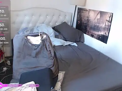 NinaDOM4CUM webcam